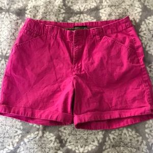 Women’s size 10 Lee straight fit shorts